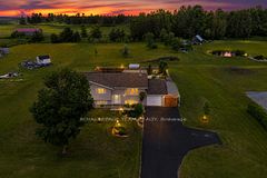 39 Biederman Road, North Algona Wilberforce, ON K0J 1X0