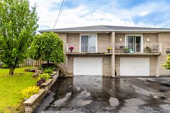 15 Tuna Court, Hamilton, ON L8W 1S1