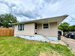 55 Neebig Avenue, Manitouwadge, ON P0T 2C0