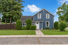 182 West Street, Greater Napanee, ON K7R 2P5