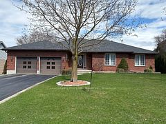 711 21st A Avenue, Hanover, ON N4N 3M2