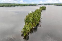 281 STRING Island S, Havelock-Belmont-Methuen, ON K0L 1Z0