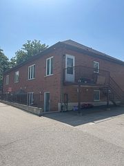 10 Carnegie Lane Unit 2, Grimsby, ON L3M 1Y1