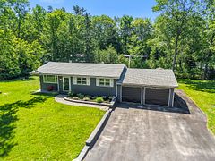 85 Evans Avenue W, Gravenhurst, ON P1P 1A6