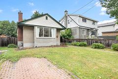 323 Lanark Avenue N, Westboro - Hampton Park, ON K1Z 6R6