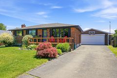 40 Wellbrook Boulevard, Welland, ON L3C 5T4