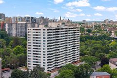 40 Landry Street 812, Vanier and Kingsview Park, ON K1L 8K4