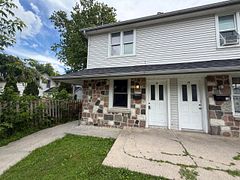 70-72 Park Street S 70, Peterborough, ON K9J 3R7