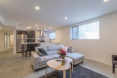49 CHIPPEWA Avenue Lower, Meadowlands - Crestview and Area, ON K2G 1X8