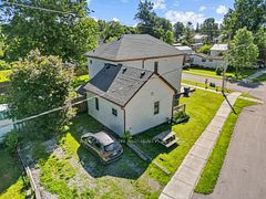 15 Dundas Street, Newbury, ON N0L 1Z0