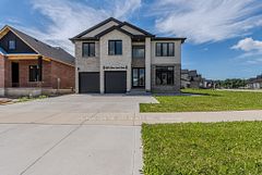 7290 Silver Creek Circle, London South, ON N6P 0G9