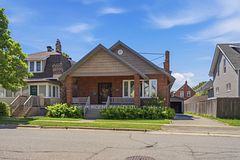 127 Albert Street W, Sault Ste Marie, ON P6A 1B5