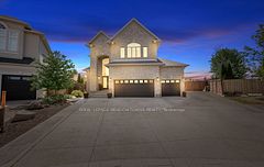 4 Playfair Court, Hamilton, ON L9K 1R6