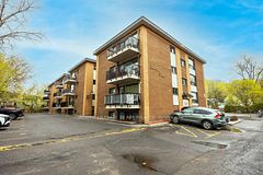 270 Beechwood Avenue 6, Vanier and Kingsview Park, ON K1L 8A6