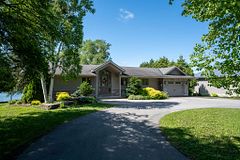 30 Hunt Lane, Quinte West, ON K8V 5P5