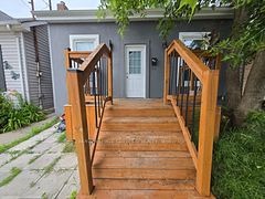 195 Picton Street E, Hamilton, ON L8L 3W8