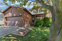 1304 Fisher Crescent, Kingston, ON K7M 8T2
