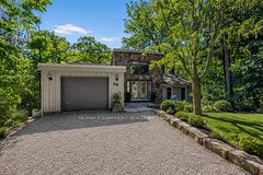 59 Park Road S, Grimsby, ON L3M 4E7