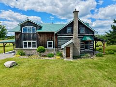 1693 Heights Road, Kawartha Lakes, ON K0M 1L0