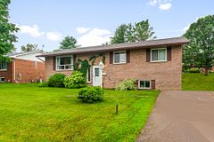 594 Herbert Street E, Pembroke, ON K8A 8E9