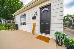 11 Broadview Crescent, Cambridge, ON N1R 3V6