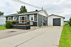 785 Eighth Street, Renfrew, ON K7V 1B5