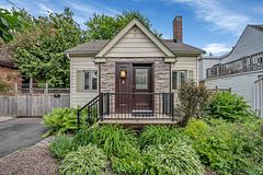 4 Queen Mary Street, Overbrook - Castleheights and Area, ON K1K 1Y2