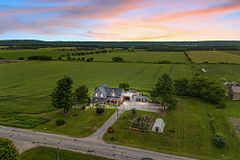 1922 Kerr Line Road, Whitewater Region, ON K0J 1V0