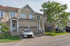 792 Newmarket Lane, Kingston, ON K7K 6K7