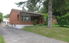 802 Phyllis Street, London South, ON N6J 2Z5