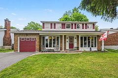 18 Highpark Crescent, Blackburn Hamlet, ON K1B 3G8