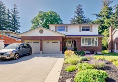 54 Stonegate Drive, Kitchener, ON N2A 2Z1