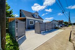 78 Hillyard Street, Hamilton, ON L8L 6B4