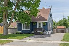542 O'connell Road, Peterborough, ON K9J 4E3