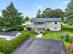 450 Charles Street N, Gananoque, ON K7G 1V7