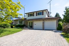 2 Ravensdale Road, Cobourg, ON K9A 2B9