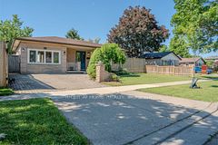 80 Chilton Drive, Hamilton, ON L8J 1M4