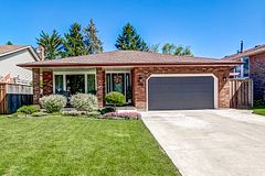 104 Whiteoak Crescent, Welland, ON L3C 6E6