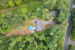 2698 Old Muskoka Road, Huntsville, ON P0B 1M0