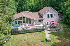 1070 Grass Lake Road, Kearney, ON P0A 1M0