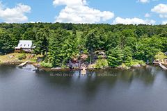 1067 Island View Lane E, Frontenac, ON K0H 2K0