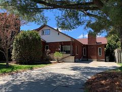 327 Brunswick Street S, Thunder Bay, ON P7E 1W7