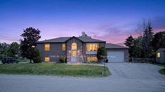 42 Sarah Cres, Kawartha Lakes, ON K0M 2W0
