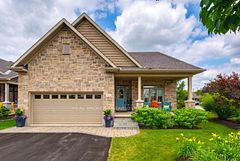 341 Bobolink Ridge, Kanata, ON K2V 0B9
