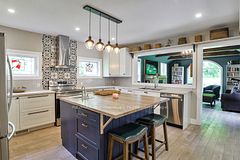 325 McPherson Street, Gravenhurst, ON P1P 0E8