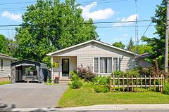 85 Cockburn Street, Perth, ON K7H 2B7
