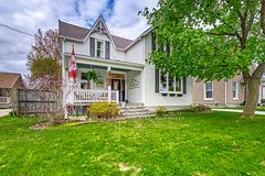 4332 Petrolia Line, Enniskillen, ON N0N 1R0
