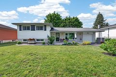 12 Stavebank Road, Belleville, ON K8P 2N6