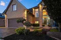 1694 Green Gables Road, London South, ON N6M 0A3