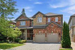 129 Magnificent Way, Hamilton, ON L0R 1C0